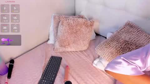 Aashley online show from 02.20.25