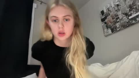 Snapshot of ababyy2901 chatting on 10.08.25 ababyy2901 online show from 10.08.25