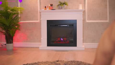 Snapshot of abbela_white chatting on 10.14.25 Alexa online show from 10.14.25