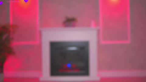 Snapshot of abbela_white chatting on 11.12.25 Alexa online show from 11.12.25