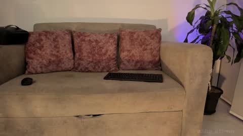 Abbey  IG abby allenn  04 December Online at  I will be on vacation dont forget me  See you soon   online show from 09.25.25