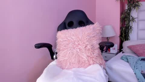 abbey_walker online show from 12.27.24