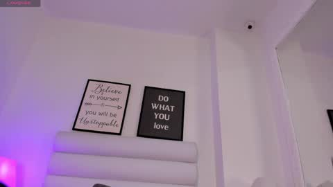 abbey_walker online show from 04.07.26