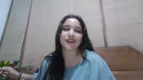 Snapshot of abbie_23 chatting on 09.25.25 Abbie cute online show from 09.25.25