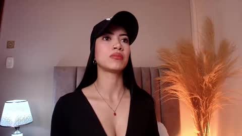 Abbie Joness online show from 11.06.25