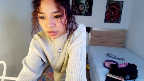 Lucia  online show from 01.19.25