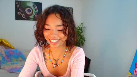 Lucia  online show from 01.30.25