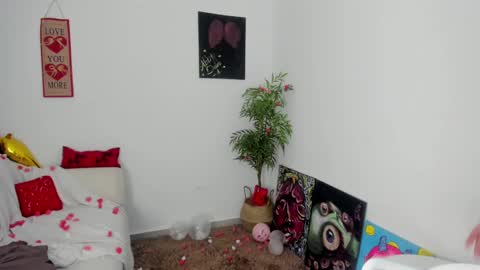 Lucia  online show from 02.06.25
