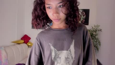 Lucia  online show from 03.10.25