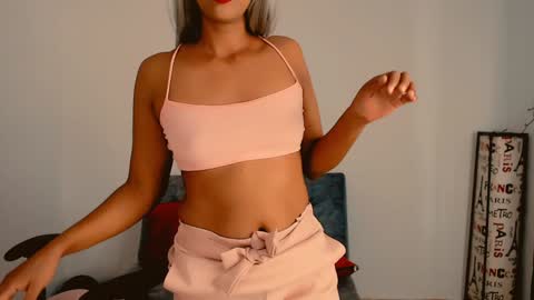 Snapshot of abby_liu chatting on 12.30.24 May Imstagram online show from 12.30.24