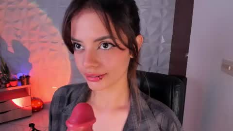 Snapshot of abby_saenz01 chatting on 07.15.26 Abby Saenz online show from 07.15.26