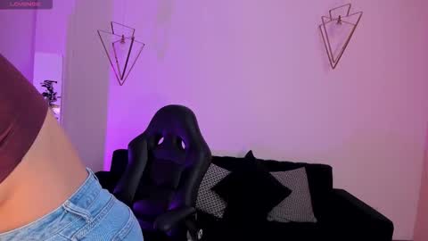 Snapshot of abbydalton chatting on 10.10.25 Abby Dalton online show from 10.10.25