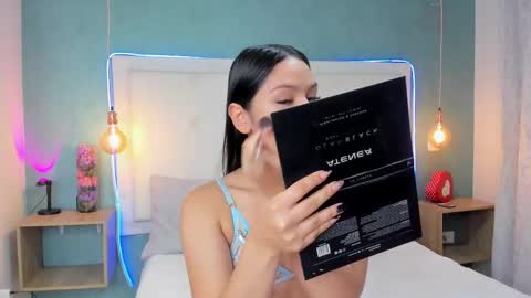 Abby Dixon  online show from 11.14.25