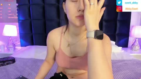 Abigail online show from 04.05.26