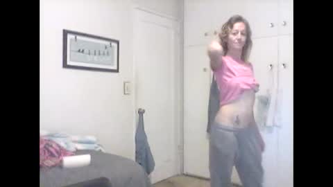 abdgg83476 online show from 10.19.25
