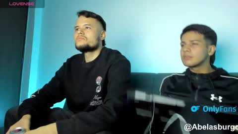 Independence model AbelAsburgo online show from 11.29.25