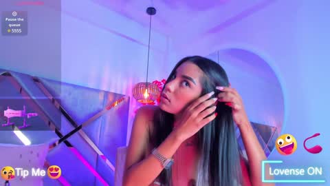 Snapshot of abelladgr chatting on 01.28.25 abelladgr online show from 01.28.25