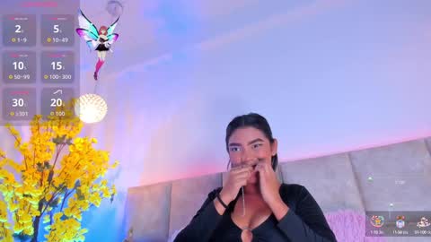 Snapshot of abelladgr chatting on 10.13.25 abelladgr online show from 10.13.25