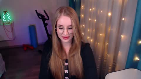 Anna online show from 12.06.24