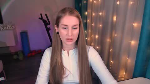 Anna online show from 02.04.25