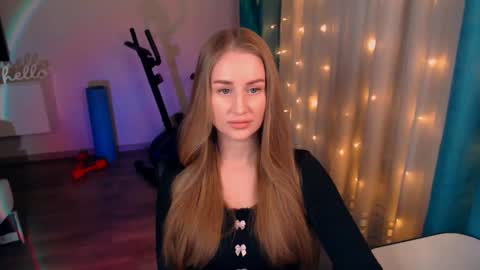 Anna online show from 02.08.25