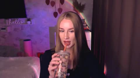 Anna online show from 10.20.25