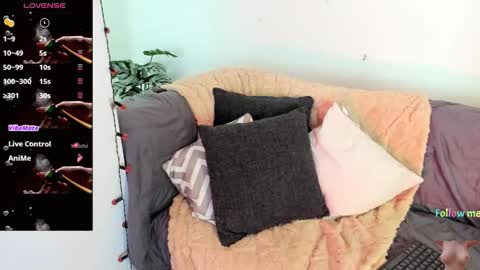 Snapshot of abigail_luna_ chatting on 11.11.25 abi online show from 11.11.25