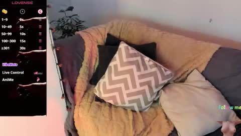 Snapshot of abigail_luna_ chatting on 11.14.25 abi online show from 11.14.25