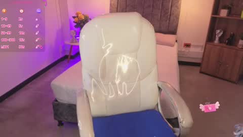 Snapshot of abiigaiil_ chatting on 09.26.25 Abigail online show from 09.26.25