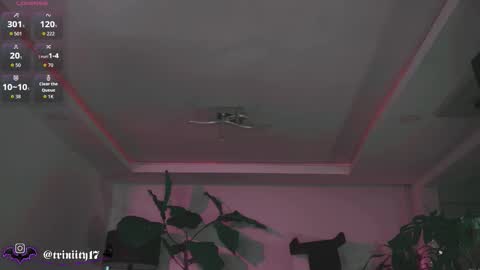 Snapshot of abril__colen chatting on 03.20.26 April online show from 03.20.26