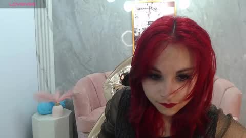 abril_ch_ online show from 12.05.24