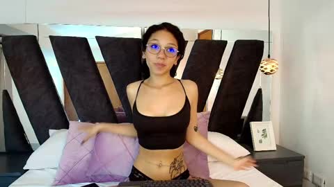  Abril  online show from 02.01.25