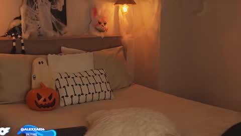 My name is Alexa. Please say hello I like to chat with you. If you have requests please use tip online show from 10.16.25