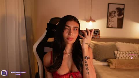 Snapshot of abril_w18 chatting on 04.01.26 My name is Alexa. Please say hello I like to chat with you. If you have requests please use tip online show from 04.01.26
