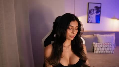 Snapshot of abril_w18 chatting on 04.10.26 My name is Alexa. Please say hello I like to chat with you. If you have requests please use tip online show from 04.10.26