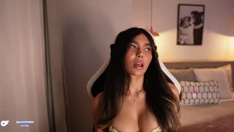 Snapshot of abril_w18 chatting on 04.20.26 My name is Alexa. Please say hello I like to chat with you. If you have requests please use tip online show from 04.20.26