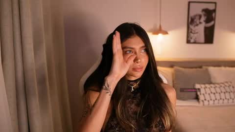 Snapshot of abril_w18 chatting on 04.27.26 My name is Alexa. Please say hello I like to chat with you. If you have requests please use tip online show from 04.27.26