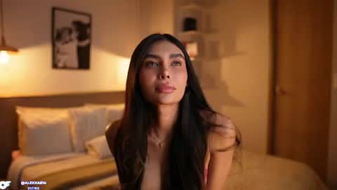 Snapshot of abril_w18 chatting on 07.15.26 My name is Alexa. Please say hello I like to chat with you. If you have requests please use tip online show from 07.15.26
