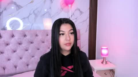 Abril online show from 03.23.26