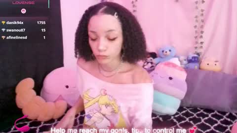 Peach online show from 10.26.25