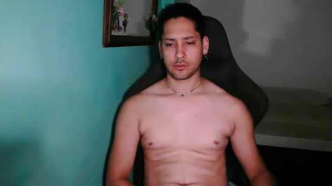 Snapshot of abruptoinusual chatting on 11.05.25 abruptoinusual online show from 11.05.25