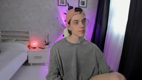 Snapshot of abslut chatting on 05.18.26 Nick online show from 05.18.26