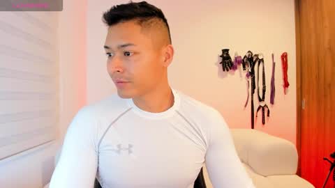 Snapshot of abu_dhabi_21 chatting on 09.30.25 Will online show from 09.30.25