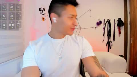 Snapshot of abu_dhabi_21 chatting on 10.10.25 Will online show from 10.10.25