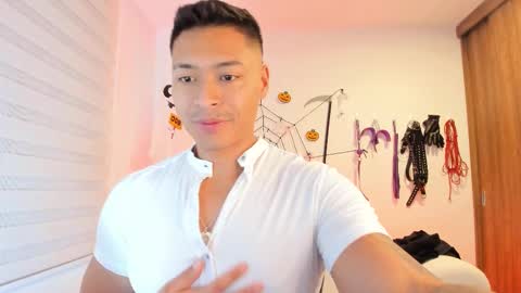 Snapshot of abu_dhabi_21 chatting on 11.04.25 Will online show from 11.04.25