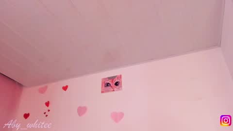 Snapshot of aby_whitee chatting on 09.30.25 Aby online show from 09.30.25