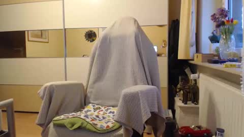 Snapshot of ach471 chatting on 10.05.25 ach471 online show from 10.05.25