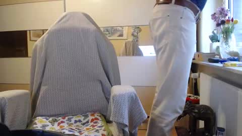 Snapshot of ach471 chatting on 11.02.25 ach471 online show from 11.02.25