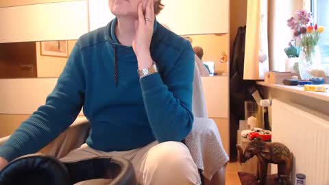 Snapshot of ach471 chatting on 11.07.25 ach471 online show from 11.07.25