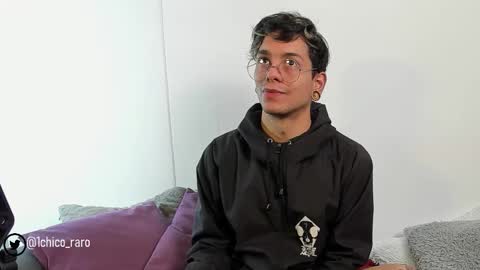 Snapshot of acid_time chatting on 10.10.25 Jhonny online show from 10.10.25